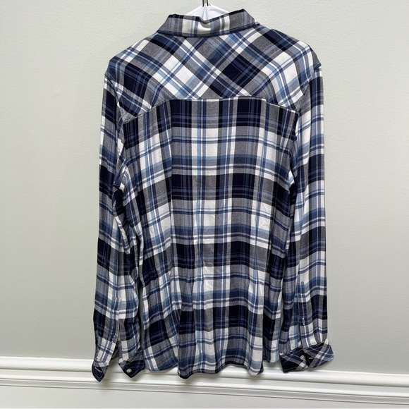 GAP Women’s Rayon Plaid Flannel M - Picture 2 of 6